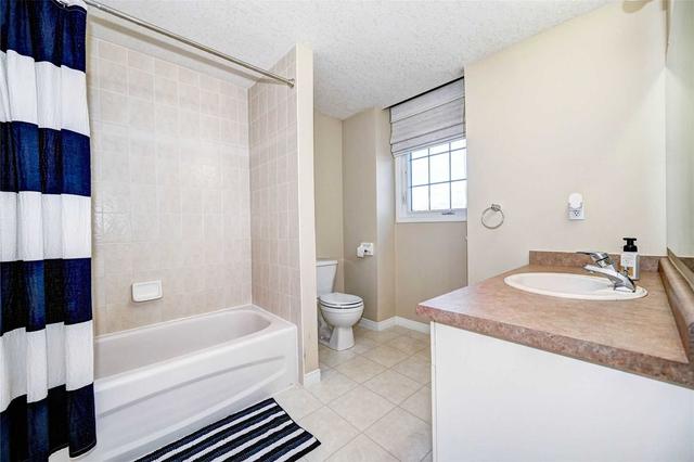 954 Atlantic Blvd, House detached with 3 bedrooms, 3 bathrooms and 3 parking in Waterloo ON | Image 16
