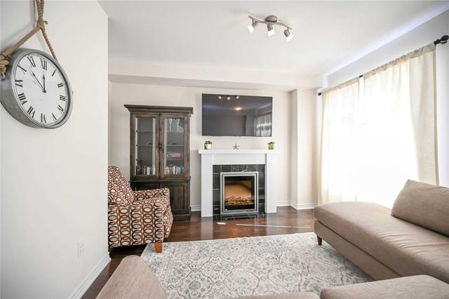 10 - 215 Dundas St E, Townhouse with 3 bedrooms, 3 bathrooms and 4 parking in Hamilton ON | Image 14