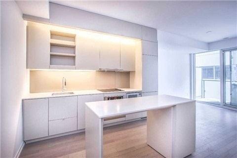 1101 - 101 Peter St, Condo with 1 bedrooms, 1 bathrooms and null parking in Toronto ON | Image 2