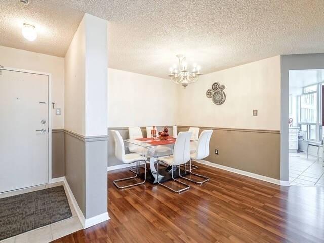 1007 - 10 Laurelcrest St, Condo with 2 bedrooms, 1 bathrooms and 1 parking in Brampton ON | Image 20