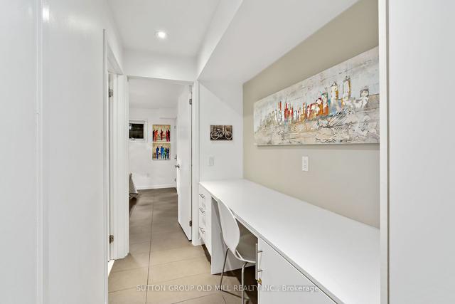 253 Roxton Rd, House attached with 3 bedrooms, 5 bathrooms and 1 parking in Toronto ON | Image 28
