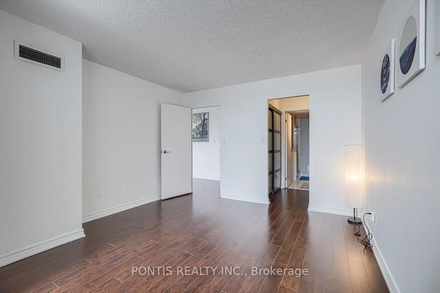 209 - 5785 Yonge St, Condo with 2 bedrooms, 2 bathrooms and 1 parking in Toronto ON | Image 32