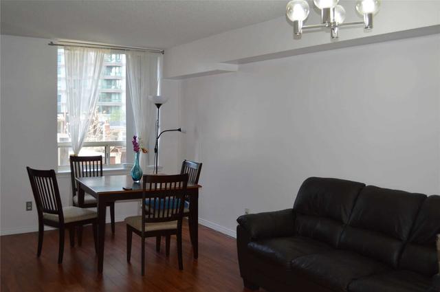 422 - 633 Bay St, Condo with 1 bedrooms, 1 bathrooms and 1 parking in Toronto ON | Image 10