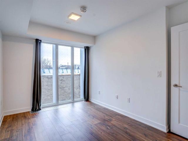 404 - 50 Mccaul St, Condo with 2 bedrooms, 1 bathrooms and 0 parking in Toronto ON | Image 9