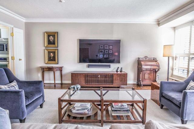 602 - 4 Lowther Ave, Condo with 2 bedrooms, 3 bathrooms and 2 parking in Toronto ON | Image 9