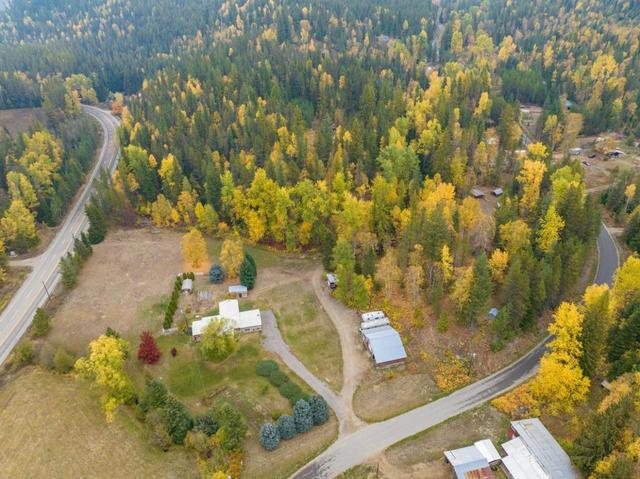 120 Rosebud Lake Road, House detached with 2 bedrooms, 1 bathrooms and null parking in Central Kootenay G BC | Image 5