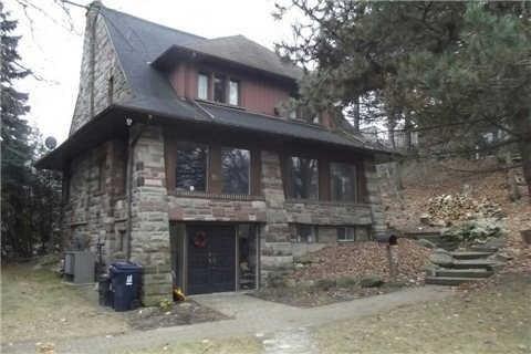 104 Ridgewood Rd, House detached with 4 bedrooms, 3 bathrooms and 6 parking in Toronto ON | Image 1