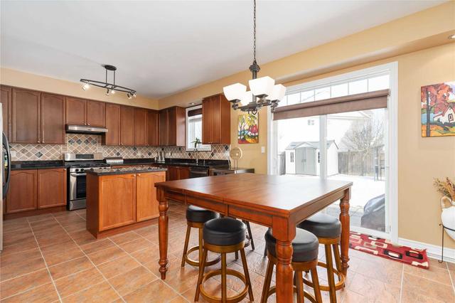 129 Prince William Way, House detached with 4 bedrooms, 3 bathrooms and 5 parking in Barrie ON | Image 3