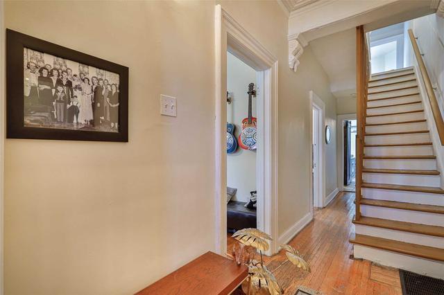 174 Lisgar St, House semidetached with 4 bedrooms, 3 bathrooms and 2 parking in Toronto ON | Image 29