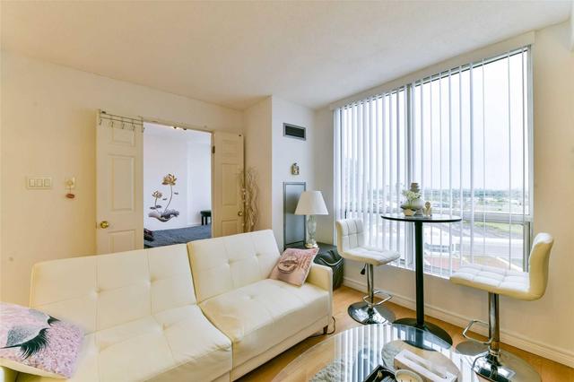 1005 - 101 Subway Cres, Condo with 1 bedrooms, 1 bathrooms and 1 parking in Toronto ON | Image 6