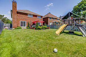 7 Atlantic Ave, House detached with 4 bedrooms, 4 bathrooms and 4 parking in Markham ON | Image 4