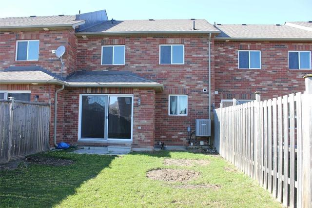 1810 Swan St S, House attached with 3 bedrooms, 2 bathrooms and 2 parking in Innisfil ON | Image 10
