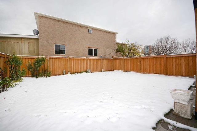 5312 Thornwood Dr, House detached with 4 bedrooms, 4 bathrooms and 4 parking in Mississauga ON | Image 33