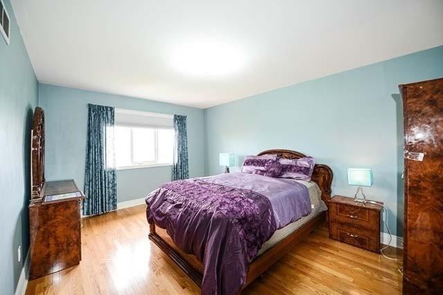 12 St.Johns Rd, House detached with 4 bedrooms, 5 bathrooms and 12 parking in Brampton ON | Image 5