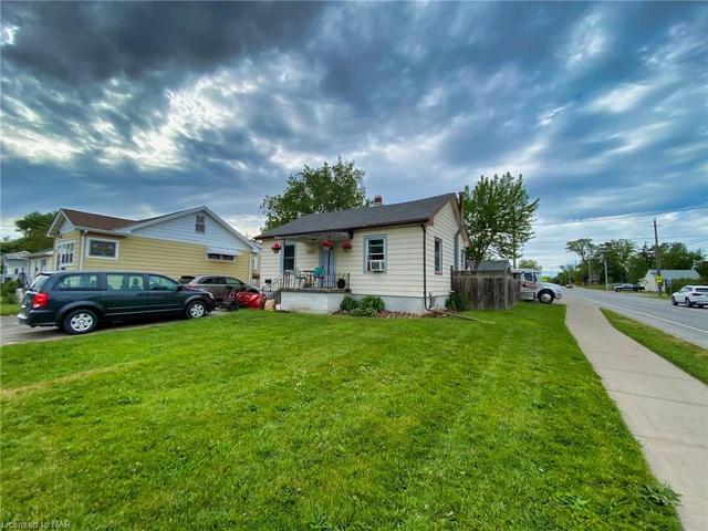 6221 Skinner Street, House detached with 3 bedrooms, 1 bathrooms and 3 parking in Niagara Falls ON | Image 1