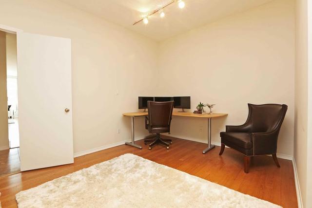 2015 - 7 King St E, Condo with 2 bedrooms, 2 bathrooms and 1 parking in Toronto ON | Image 19