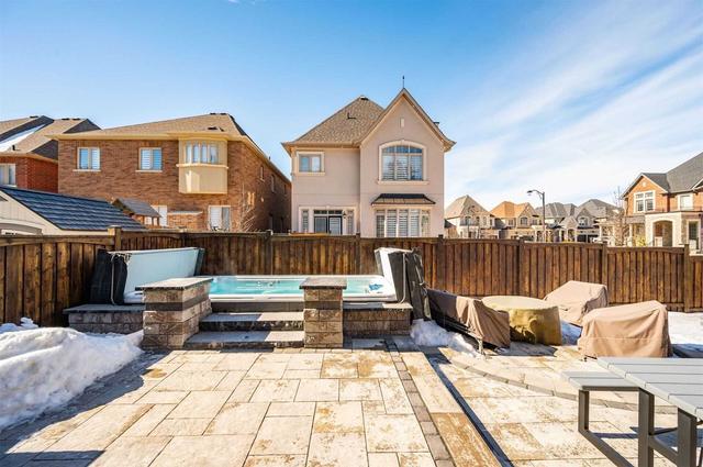 300 Poetry Dr, House detached with 4 bedrooms, 4 bathrooms and 6 parking in Vaughan ON | Image 30