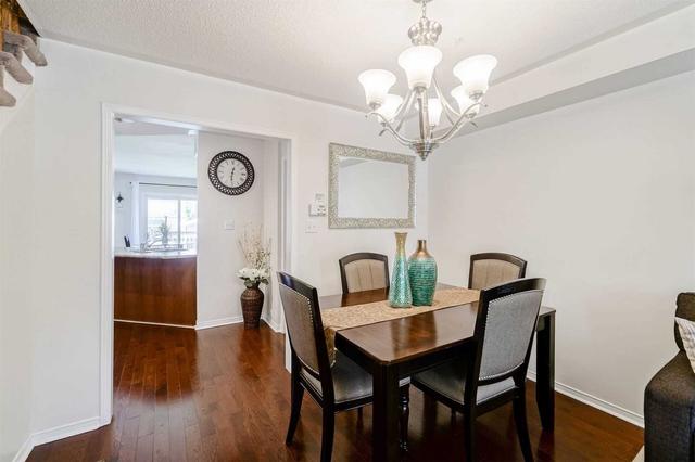 150 Dells Cres, House semidetached with 3 bedrooms, 3 bathrooms and 3 parking in Brampton ON | Image 2