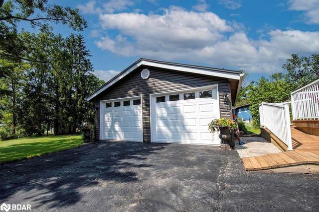 225 Clifton Street, House detached with 3 bedrooms, 2 bathrooms and 8 parking in Kawartha Lakes ON | Image 40