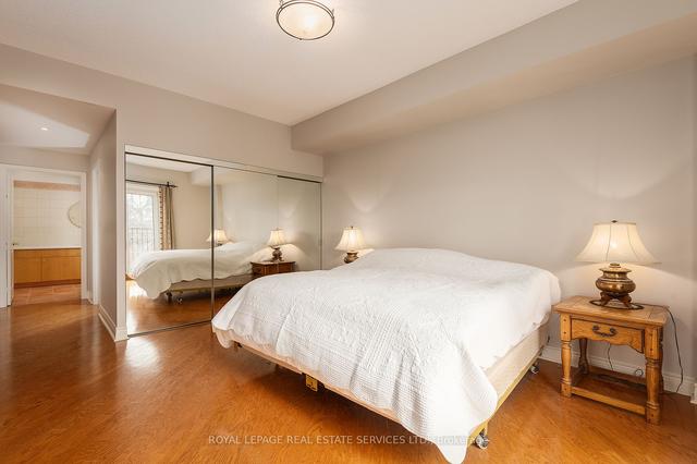 402 - 30 Anglesey Blvd, Condo with 3 bedrooms, 4 bathrooms and 2 parking in Toronto ON | Image 16