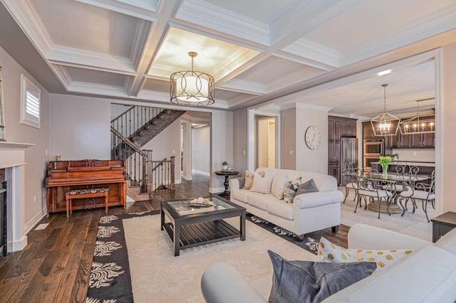 3318 Charles Biggar Dr, House detached with 4 bedrooms, 4 bathrooms and 4 parking in Oakville ON | Image 8
