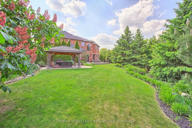 22 Escapade Dr, House detached with 5 bedrooms, 5 bathrooms and 4 parking in Richmond Hill ON | Image 24