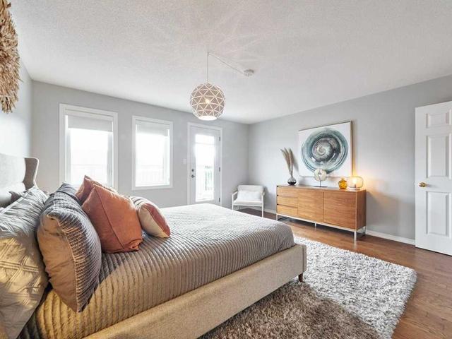 33 Whistle Post St, House semidetached with 3 bedrooms, 3 bathrooms and 1 parking in Toronto ON | Image 27