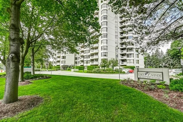 403 - 1201 North Shore Boulevard E, Condo with 2 bedrooms, 2 bathrooms and 1 parking in Burlington ON | Card Image