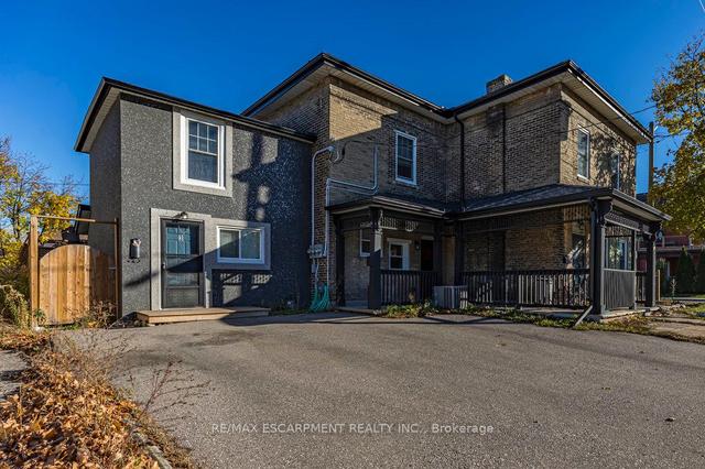 107 Murray St, House detached with 4 bedrooms, 4 bathrooms and 5 parking in Brantford ON | Image 23