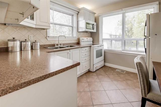 80 Post Rd, House detached with 3 bedrooms, 3 bathrooms and 4 parking in Brampton ON | Image 4