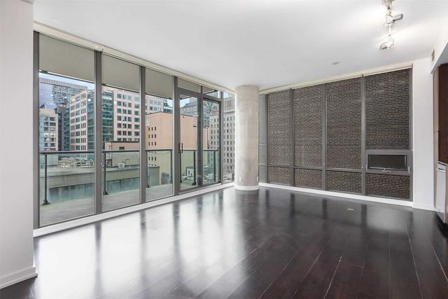 1002 - 33 Lombard St, Condo with 1 bedrooms, 1 bathrooms and 0 parking in Toronto ON | Image 1