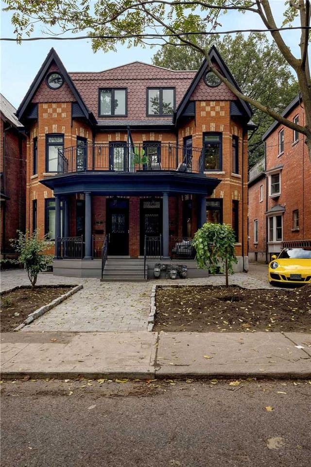 38 Howland Ave, House semidetached with 5 bedrooms, 5 bathrooms and 4 parking in Toronto ON | Image 1