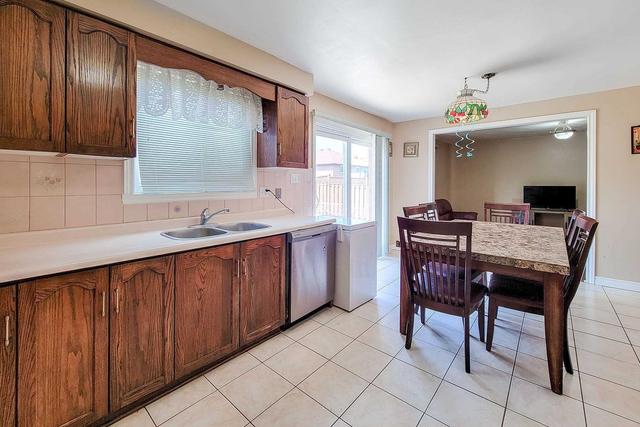 770 Upper Kenilworth Ave, House detached with 3 bedrooms, 3 bathrooms and 5 parking in Hamilton ON | Image 5