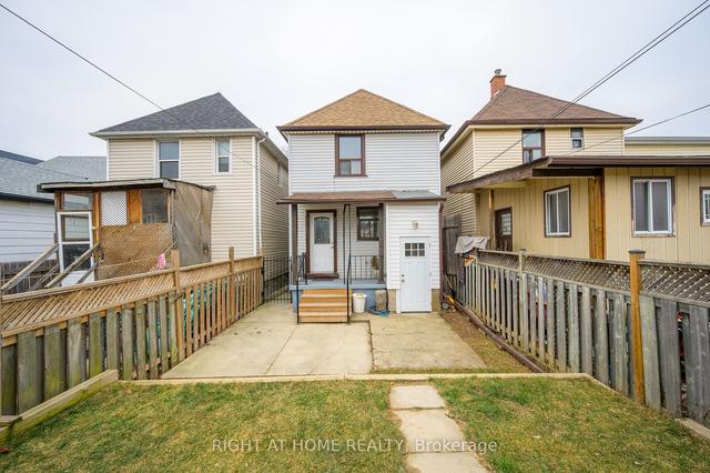 142 Belmont Ave, House detached with 3 bedrooms, 3 bathrooms and 4 parking in Hamilton ON | Image 20