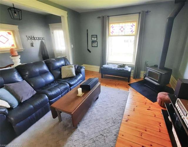 195 Main Street, House detached with 2 bedrooms, 1 bathrooms and 3 parking in West Elgin ON | Image 3