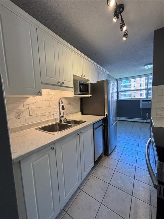605 - 1950 Main Street W, Condo with 2 bedrooms, 1 bathrooms and null parking in Hamilton ON | Image 9