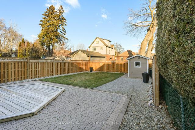 21 Smithfield Dr, House detached with 2 bedrooms, 2 bathrooms and 3 parking in Toronto ON | Image 26