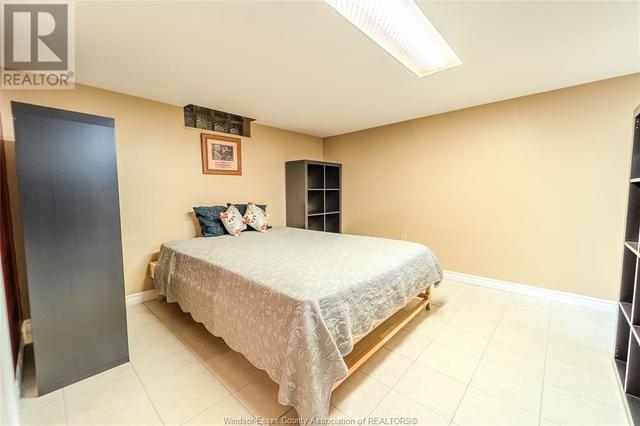 3810 Holburn, House detached with 4 bedrooms, 2 bathrooms and null parking in Windsor ON | Image 24