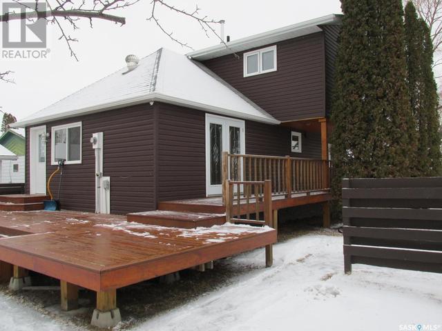600 8th Avenue W, House detached with 3 bedrooms, 3 bathrooms and null parking in Nipawin SK | Image 3