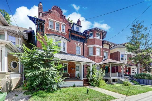 floor 3 - 173 Spadina Rd, House detached with 2 bedrooms, 1 bathrooms and 0 parking in Toronto ON | Image 12
