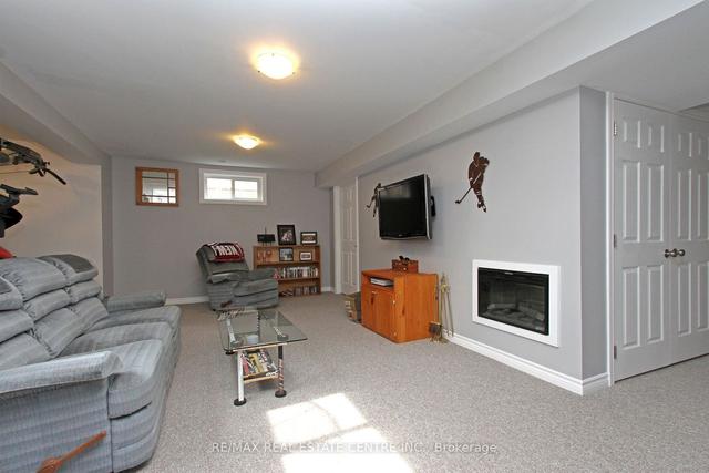 151 Franklyn St, House detached with 3 bedrooms, 3 bathrooms and 6 parking in Shelburne ON | Image 22