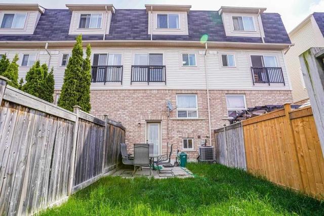 68 Oakins Lane W, Townhouse with 3 bedrooms, 3 bathrooms and 2 parking in Ajax ON | Image 17