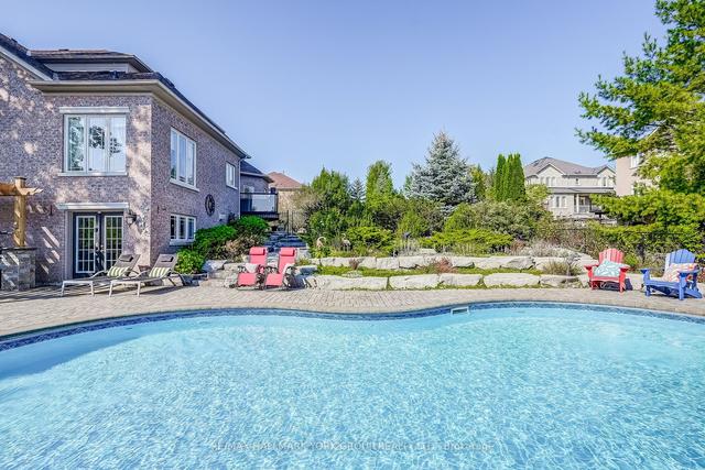 17 Duncton Wood Cres, House detached with 4 bedrooms, 5 bathrooms and 13 parking in Aurora ON | Image 24