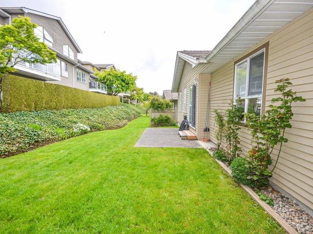 1146 O'flaherty Gate, House attached with 3 bedrooms, 2 bathrooms and null parking in Port Coquitlam BC | Image 30