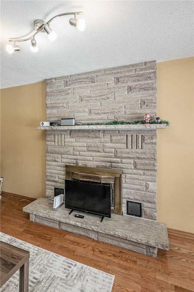 12 Youngman Dr, House detached with 4 bedrooms, 4 bathrooms and 6 parking in Guelph ON | Image 26