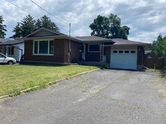 152 Parnell Rd, House detached with 2 bedrooms, 2 bathrooms and 5 parking in St. Catharines ON | Image 12