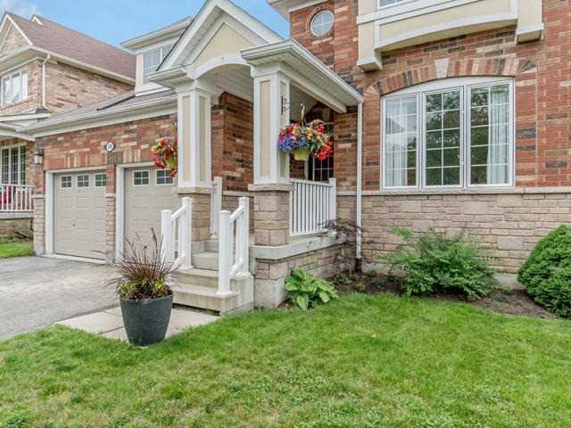 50 Apple Blossom Cres, House detached with 4 bedrooms, 4 bathrooms and 2 parking in Halton Hills ON | Image 2