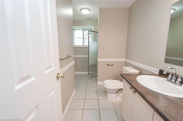 18 Rosedale Ave, House semidetached with 2 bedrooms, 2 bathrooms and 3 parking in St. Catharines ON | Image 26