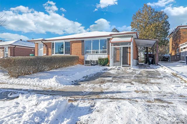 110 Clydesdale Dr, House semidetached with 3 bedrooms, 2 bathrooms and 4 parking in Toronto ON | Image 23