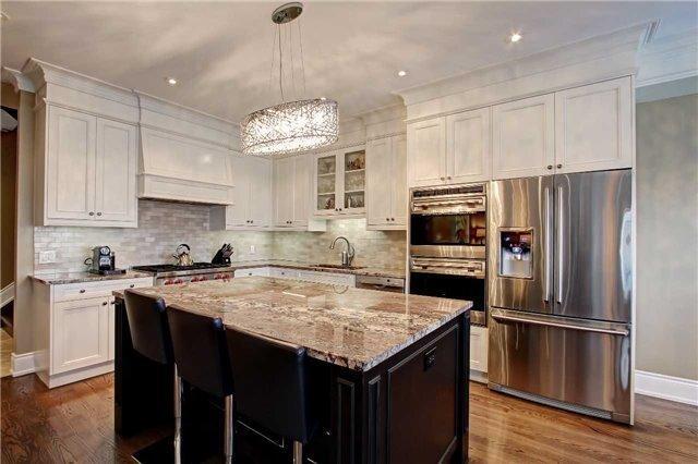 47 Benson Ave, House semidetached with 4 bedrooms, 5 bathrooms and 4 parking in Mississauga ON | Image 4